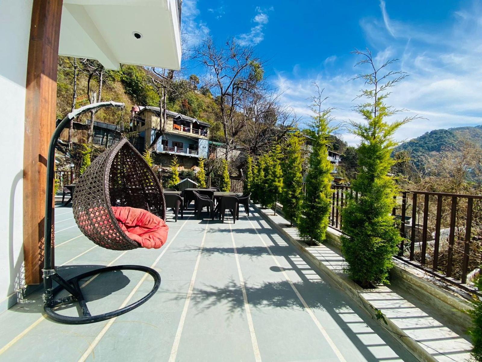 The Aesthetic Hotel & Restaurant Bhīm Tāl エクステリア 写真