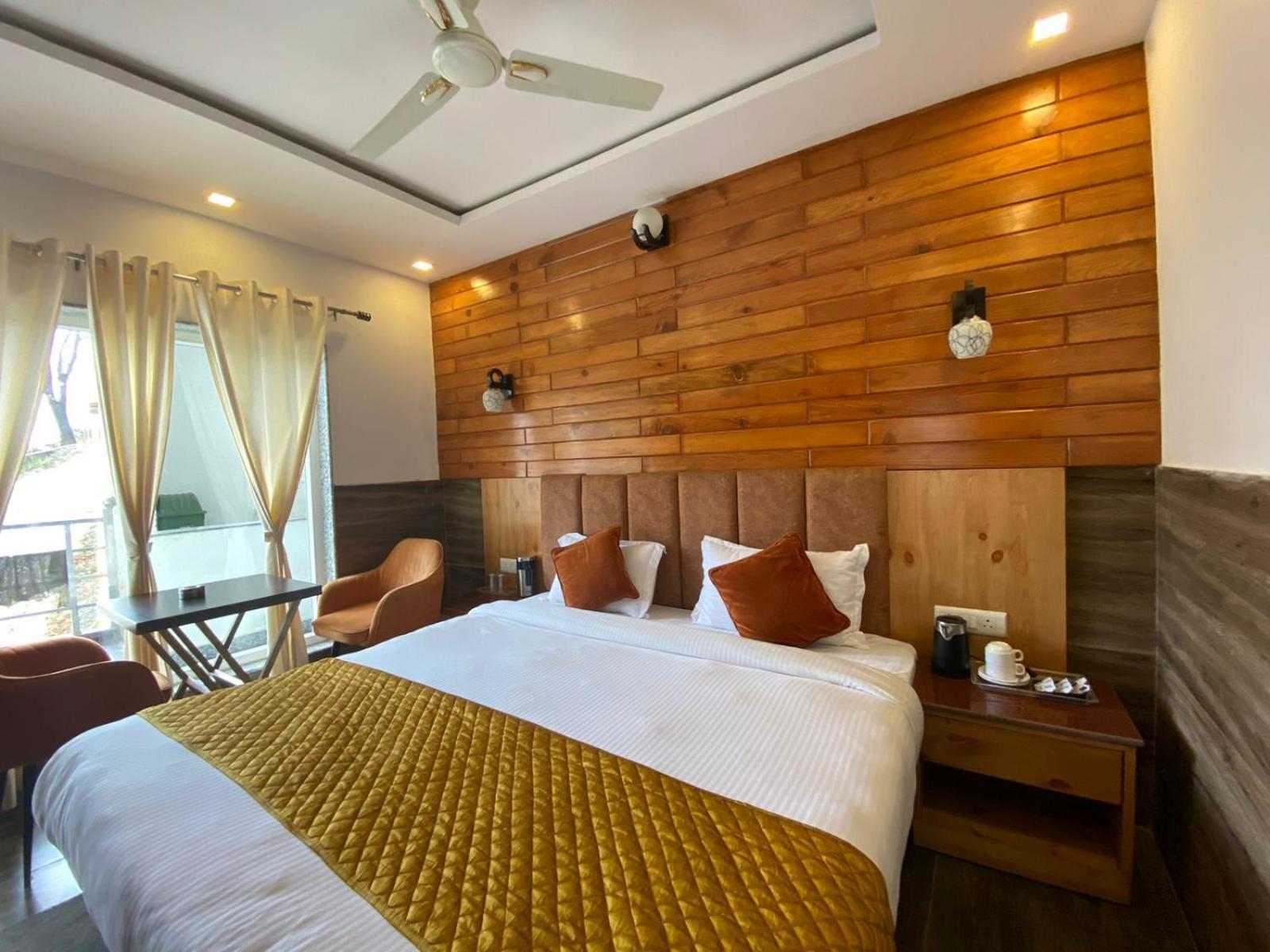 The Aesthetic Hotel & Restaurant Bhīm Tāl エクステリア 写真