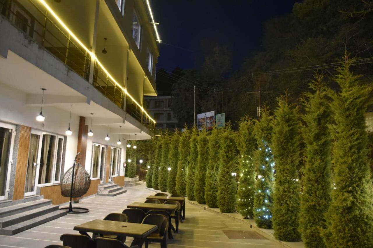The Aesthetic Hotel & Restaurant Bhīm Tāl エクステリア 写真